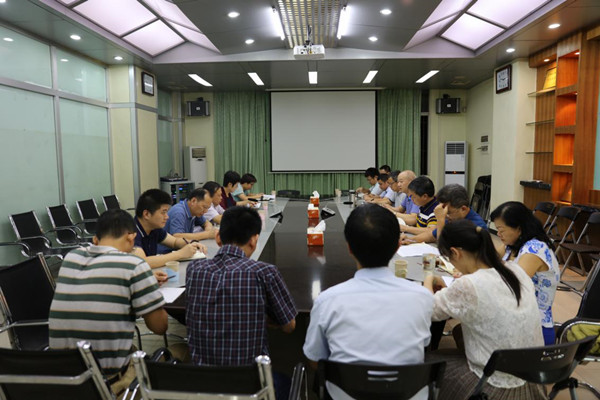廖森泰、吳亞玲帶隊到農(nóng)經(jīng)所開展“不忘初心、牢記使命”主題教育調(diào)研