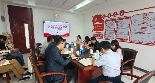 照片-設(shè)施所召開深入貫徹中央八項(xiàng)規(guī)定精神學(xué)習(xí)教育部署會(huì)議.jpg